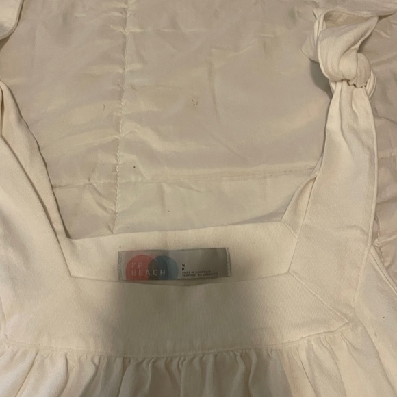Ivory Garment Size S - Picture 2 of 2